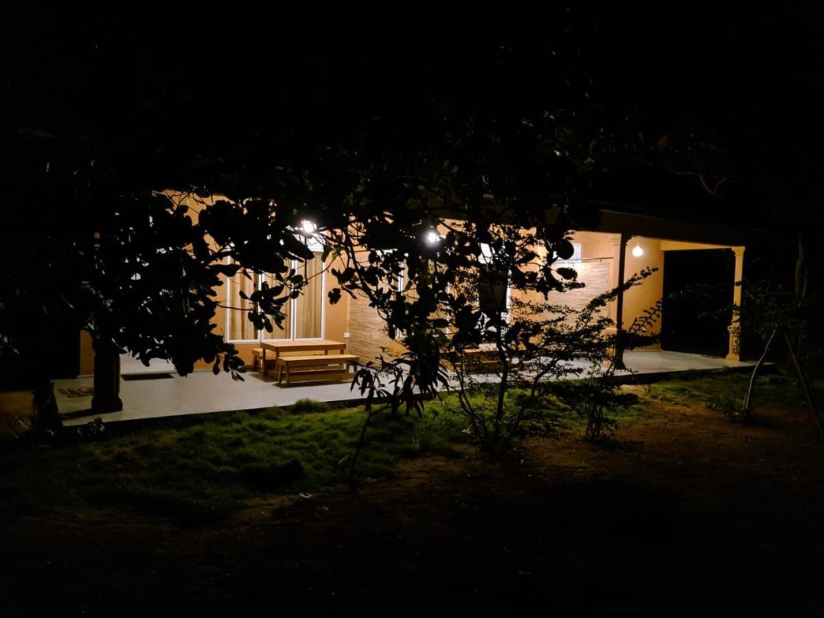 Готель Wilpattu Wildhideaway Galkadawala Екстер'єр фото